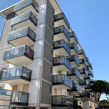 Malibu Apartment *